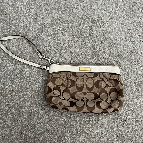 Coach wristlet tan, brown and cream - Picture 1 of 3